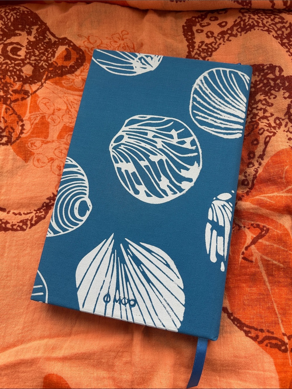 Kealopiko Moo Blue Floral Shell Print Notebook